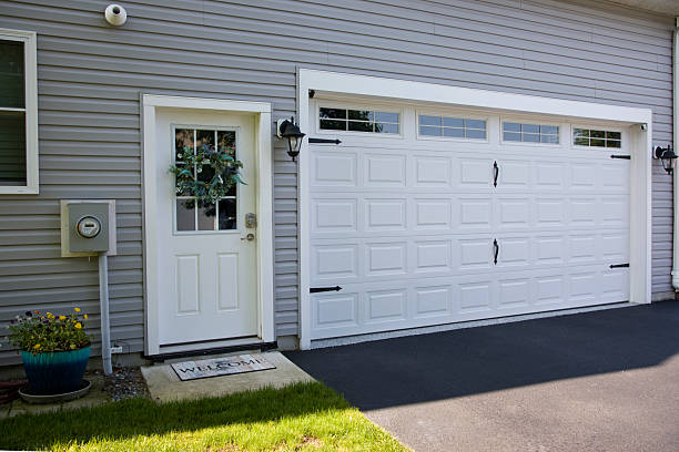 24/7 Emergency Garage Door Panel Replacement experts in Alamo, GA